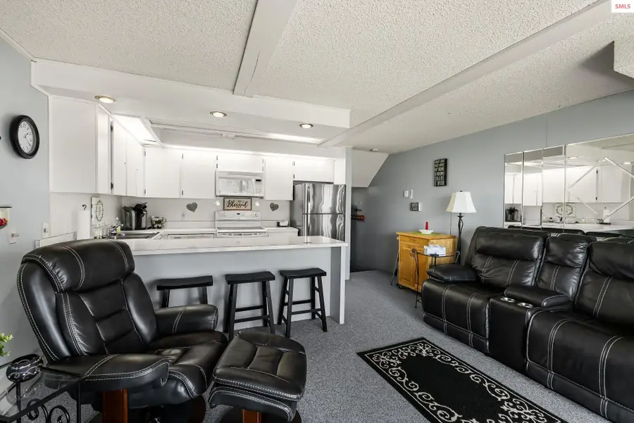 301 Iberian Way Unit 105, Sandpoint, ID 83864 - #2