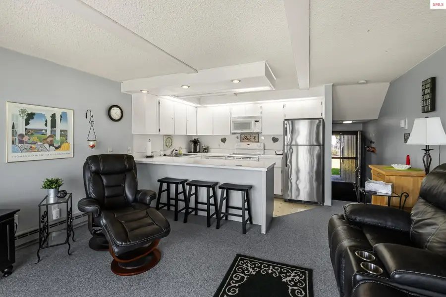 301 Iberian Way Unit 105, Sandpoint, ID 83864 - #3