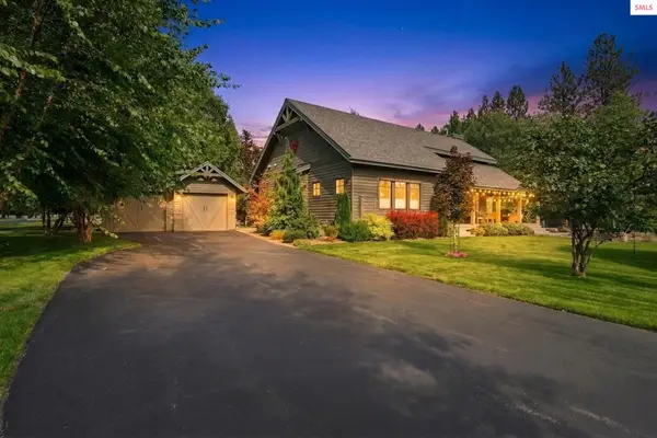 518 Hornby Pl, Dover, ID 83825