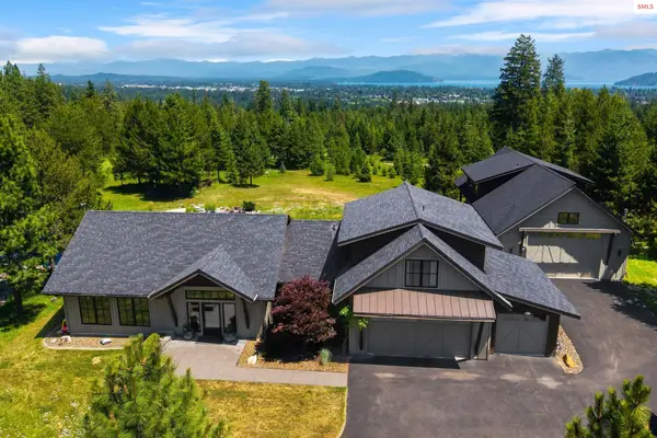 417 Ravenwood Dr, Sandpoint, ID 83864