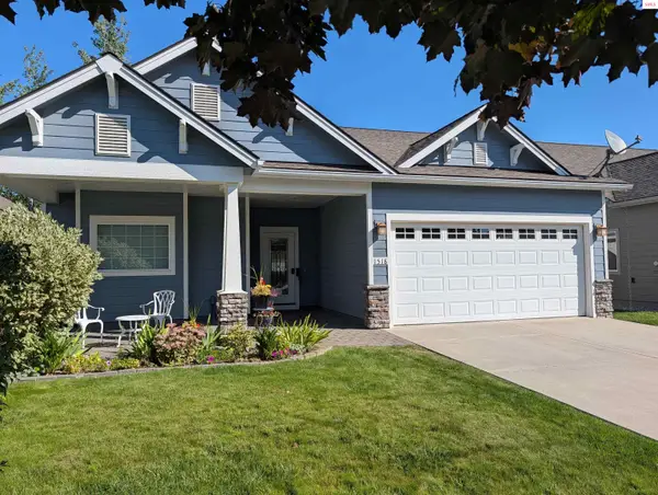 1518 Autumn Ln, Sandpoint, ID 83864