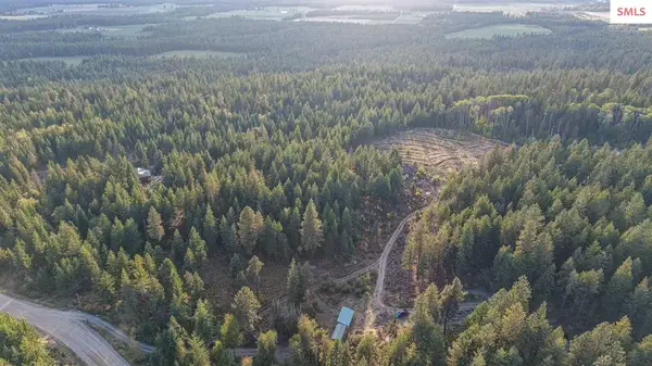 1528 Camp Nine Rd, Bonners Ferry, ID 83805