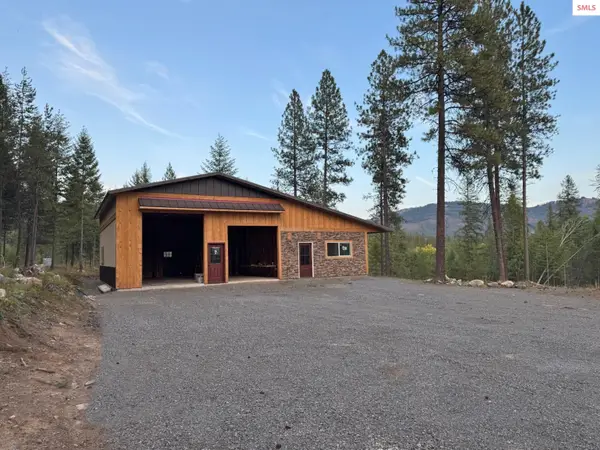 85 Cutlass Ln, Sagle, ID 83860