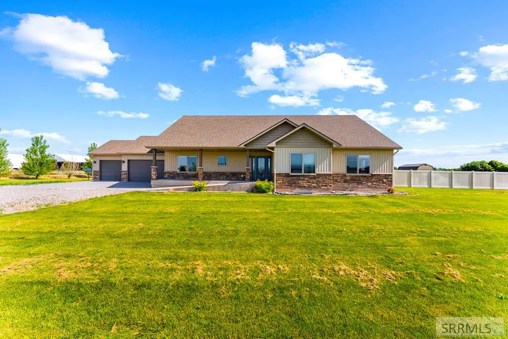 3867 49 N, Idaho Falls, ID 83401 - Image #1