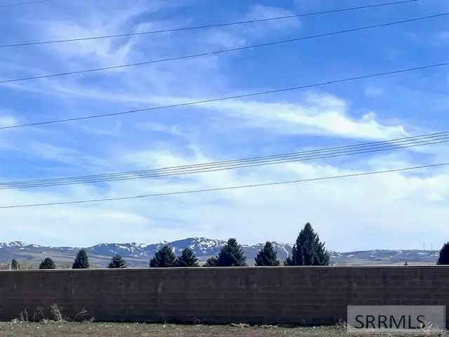 6487 Desert Peak Drive, Idaho Falls, ID 83404 - Image #2