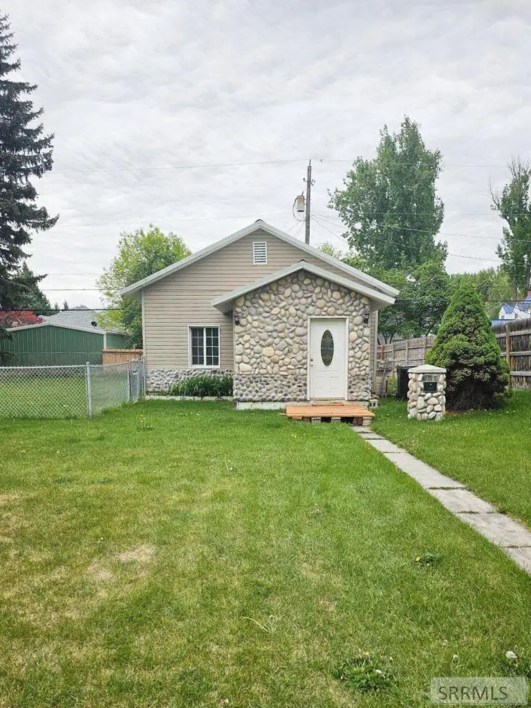 126 19th Street, Idaho Falls, ID 83404 - Image #1