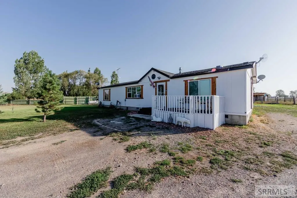 286 2300 E, Saint Anthony, ID 83445 - Image #1