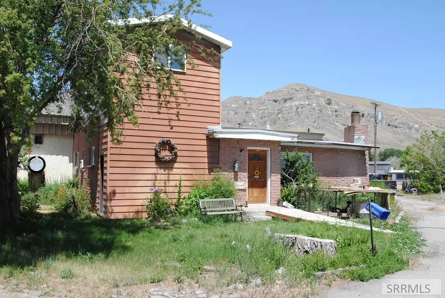 348 Idaho Avenue, Arco, ID 83213 - Image #2