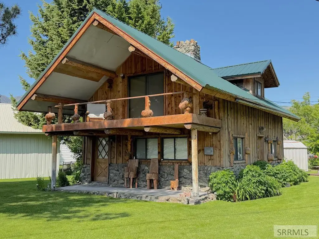 501 Pine Avenue, Mackay, ID 83251 - Image #1