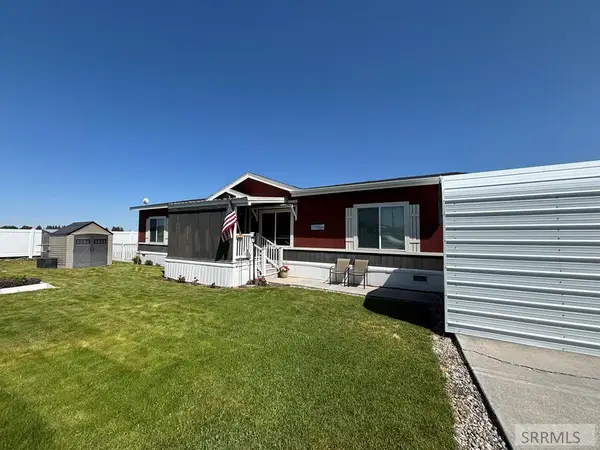 4285 Yellowstone Hwy #27, IDAHO FALLS, ID 83401