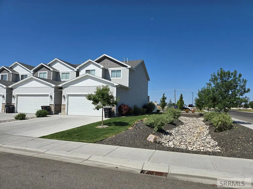 1038 Villa Vista Ln, Ammon, ID 83406 - Image #1