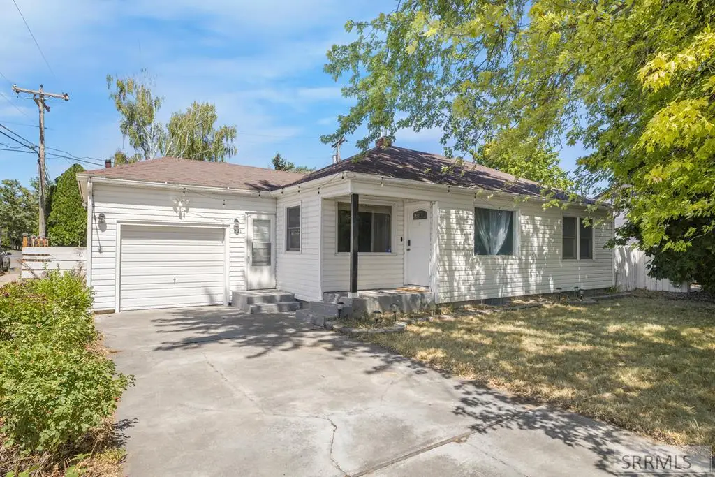 211 Collins Street, Blackfoot, ID 83201 - Image #1