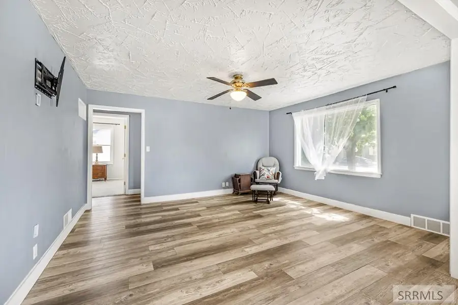 211 Collins Street, Blackfoot, ID 83201 - Image #3