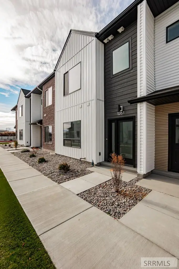 1272 Meadow Edge Ct, Idaho Falls, ID 83402 - #2