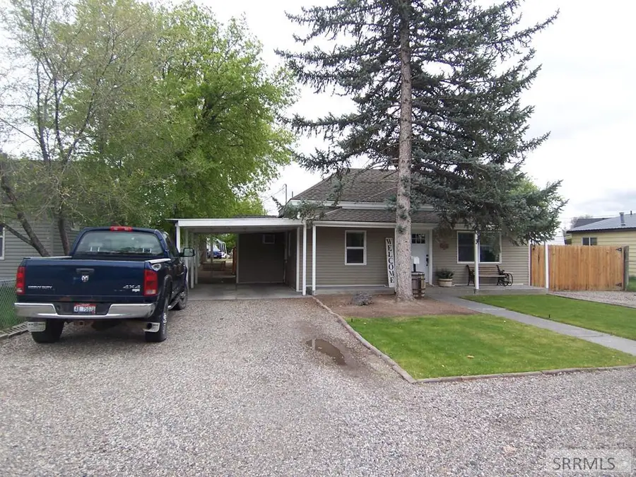 188 Rodgers Ave, Blackfoot, ID 83221 - Image #2