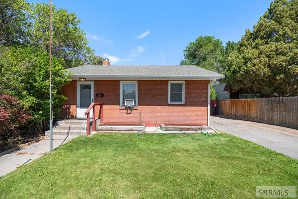 285 Lomax Street, IDAHO FALLS, ID 83401