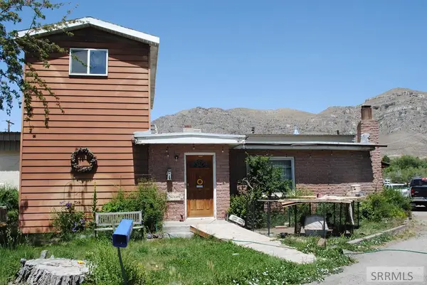 348 Idaho Avenue, ARCO, ID 83213