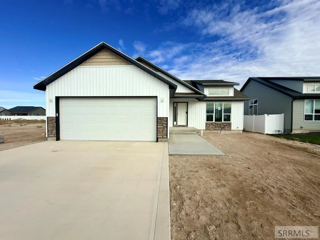 1082 Alpine Ave, Chubbuck, ID 83202 - #1