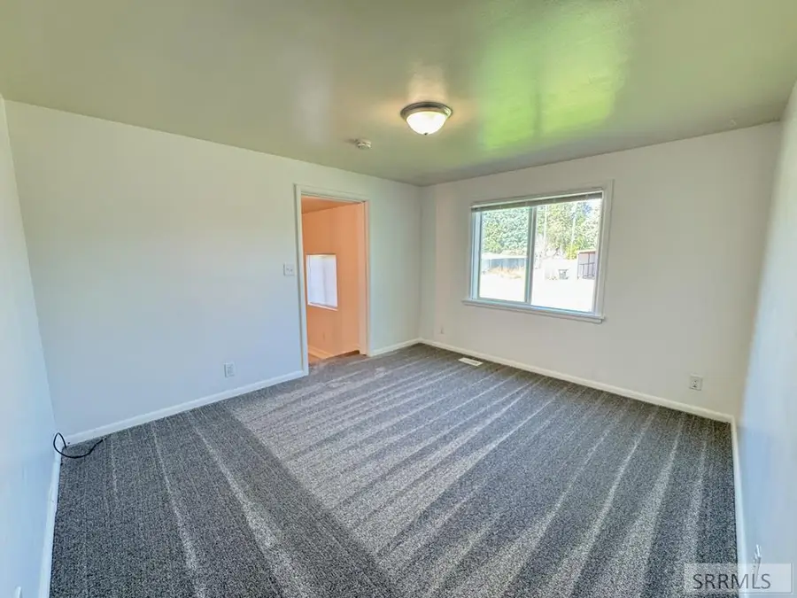 112 Topaz, Blackfoot, ID 83221 - Image #3