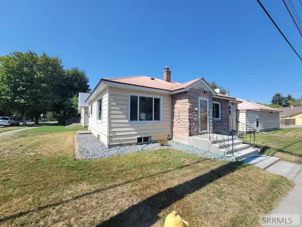 998 Holmes Avenue, IDAHO FALLS, ID 83404
