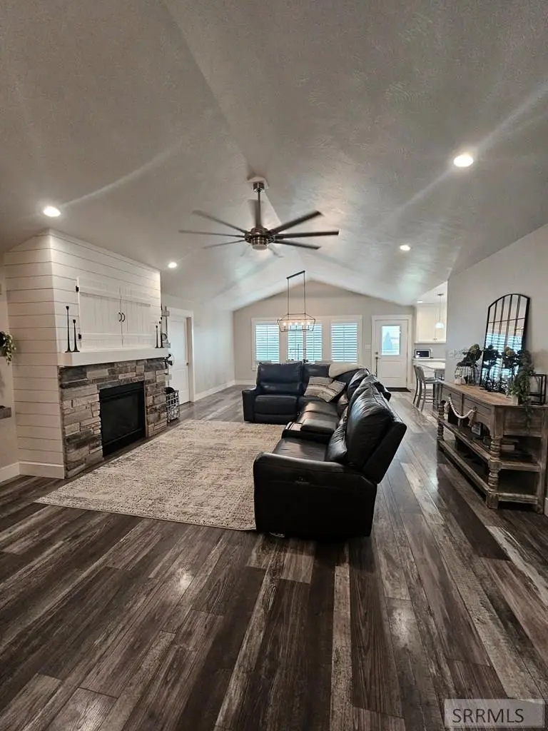 852 1425 N, Shelley, ID 83274 - Image #2