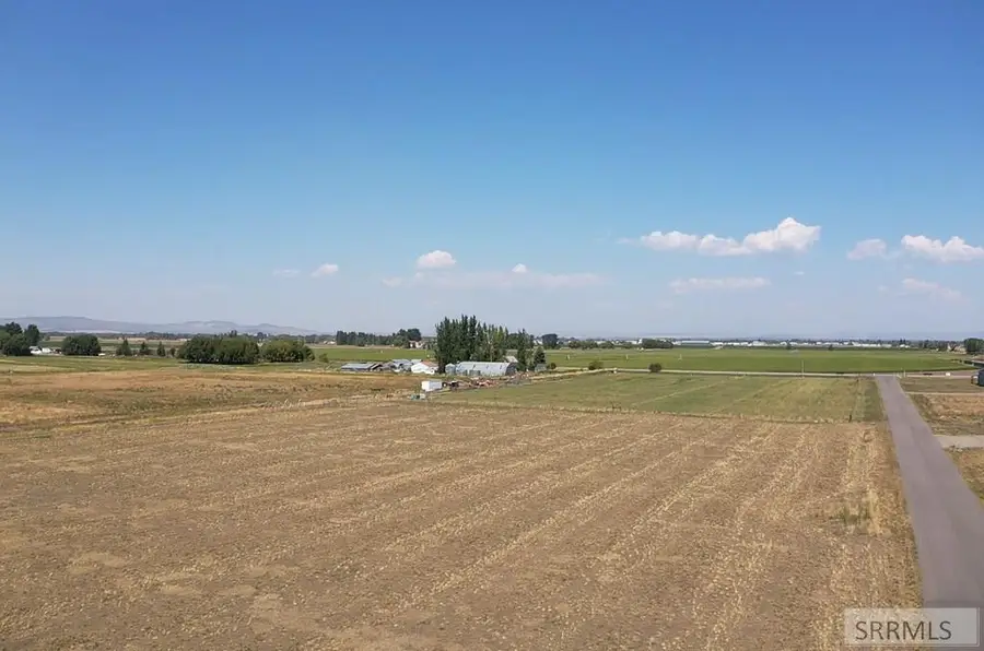 285 N 2340 E, Saint Anthony, ID 83445 - Image #3