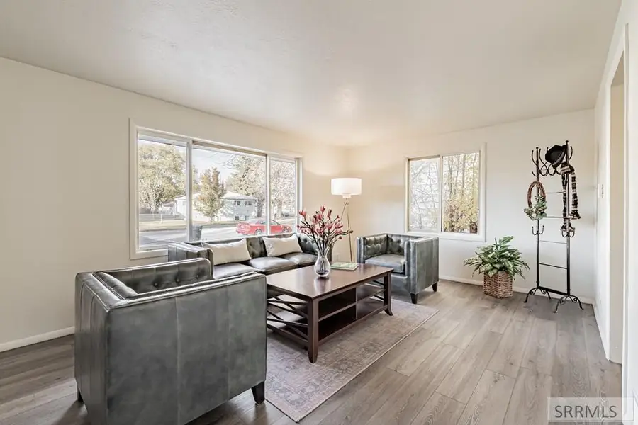 215 15th Street, Idaho Falls, ID 83402 - #3