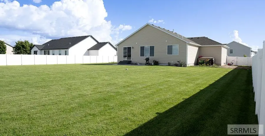 2475 Pinnacle Drive, Idaho Falls, ID 83401 - Image #2