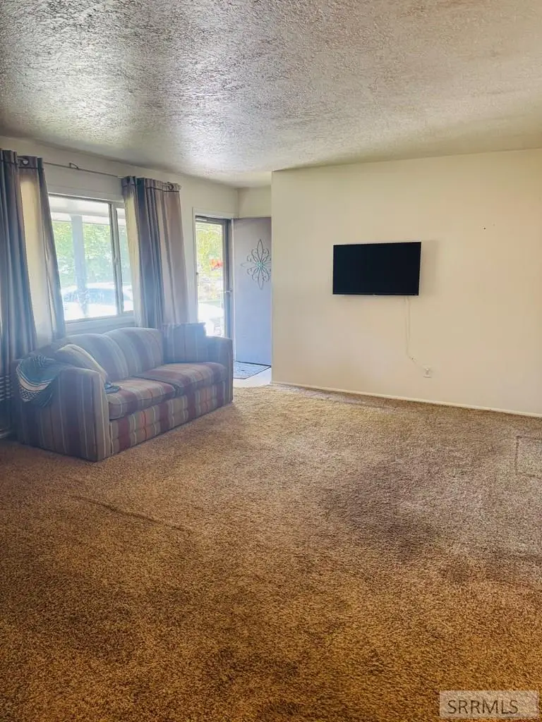 604 Neptune Drive, Idaho Falls, ID 83402 - Image #3