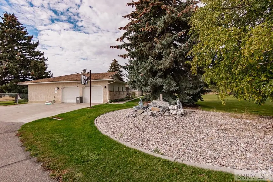 839 1400 N, Shelley, ID 83274 - Image #2