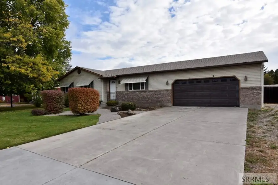 2045 Midway Avenue, Ammon, ID 83406 - Image #2