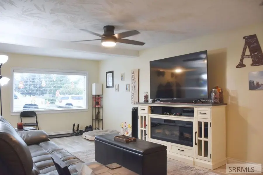 393 Pine Street, Shelley, ID 83274 - Image #3