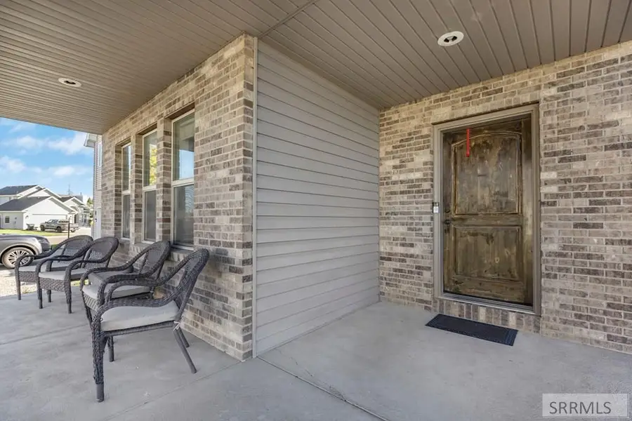 3535 Sycamore Circle, Idaho Falls, ID 83402 - Image #3