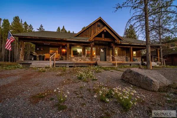 3770 Arctic Fox Drive, ISLAND PARK, ID 83429