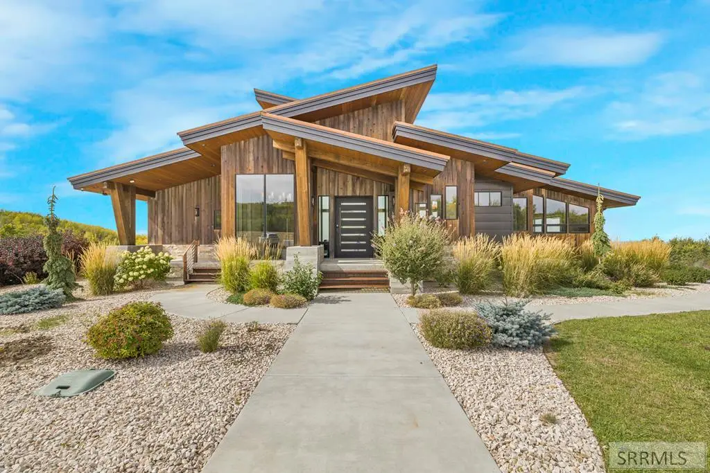 10465 Bluebird Road, Rexburg, ID 83440 - Image #1