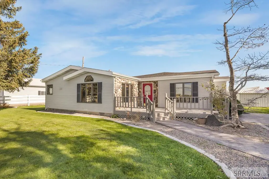 221 Cottonwood Lane, Blackfoot, ID 83221 - Image #1