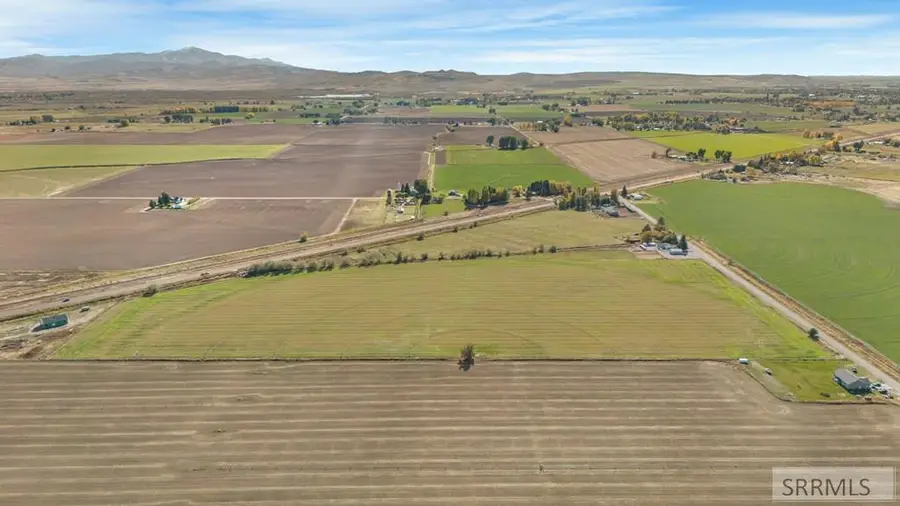 221 Cottonwood Lane, Blackfoot, ID 83221 - Image #3