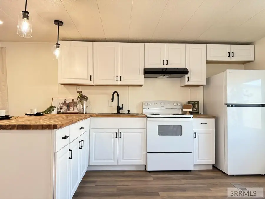 3570 Yellowstone Hwy #11, Idaho Falls, ID 83402 - Image #2