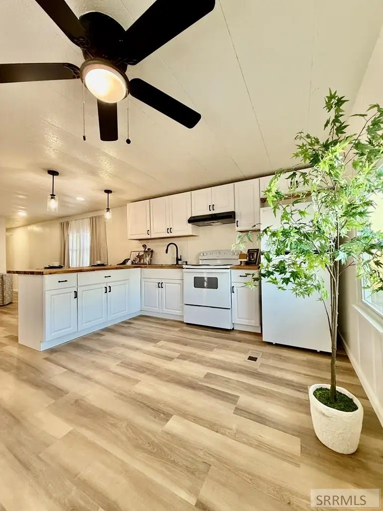 3570 Yellowstone Hwy #11, Idaho Falls, ID 83402 - Image #3