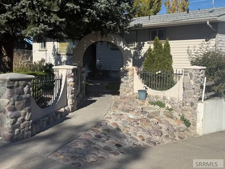 1952 Monte Vista Drive, Pocatello, ID 83201 - #2