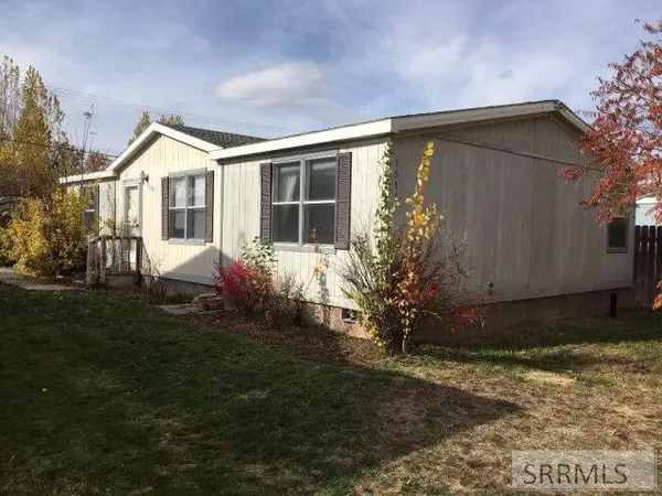 1555 Canyon Avenue, IDAHO FALLS, ID 83402