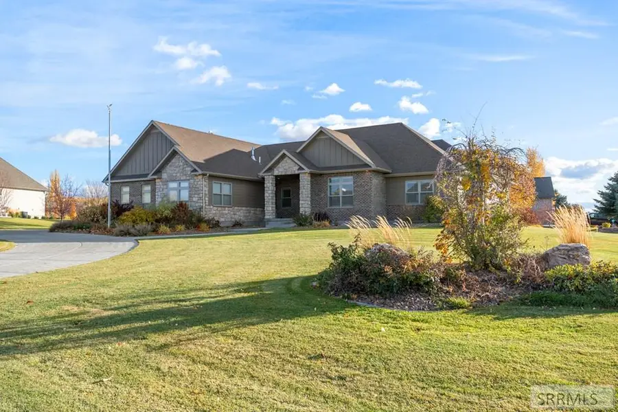 6138 Pheasant Drive, Ammon, ID 83401 - Image #2