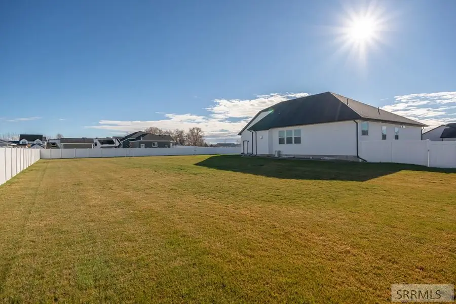 3689 Autumn Heights Dr, Rigby, ID 83442 - Image #3
