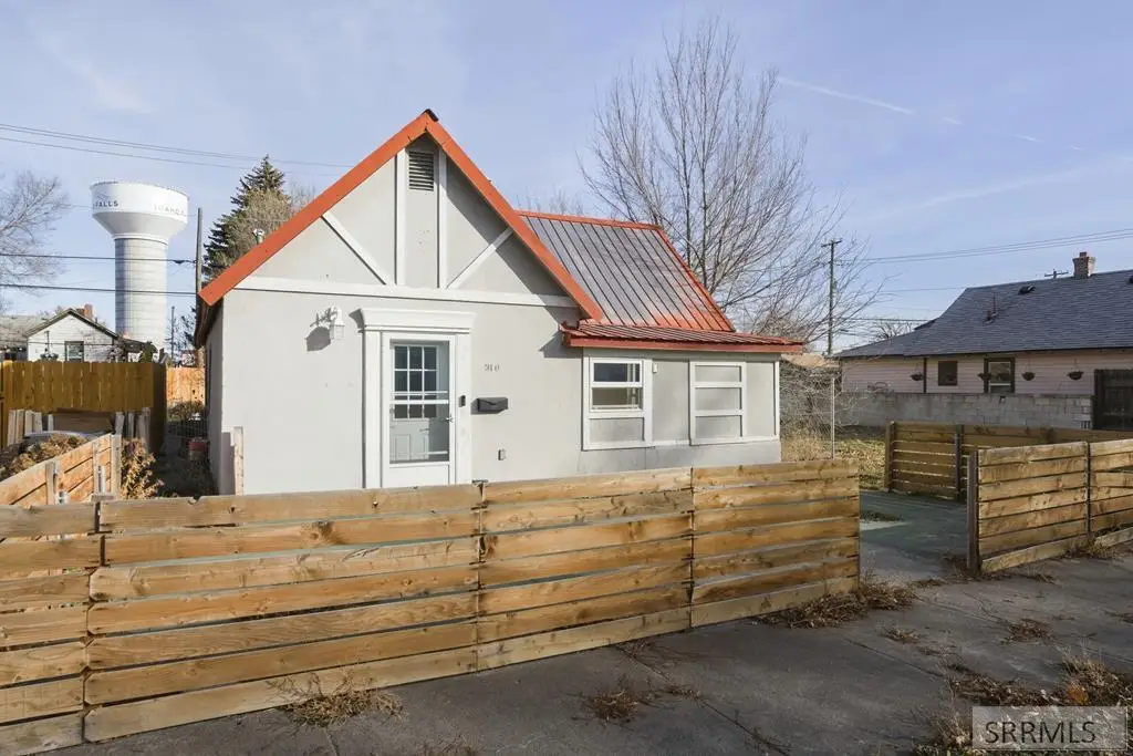 318 Lava Street, Idaho Falls, ID 83402 - Image #1
