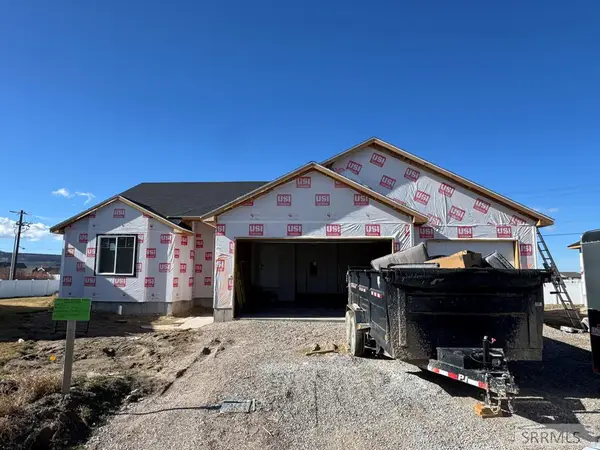 4925 Pierce Ave, CHUBBUCK, ID 83202