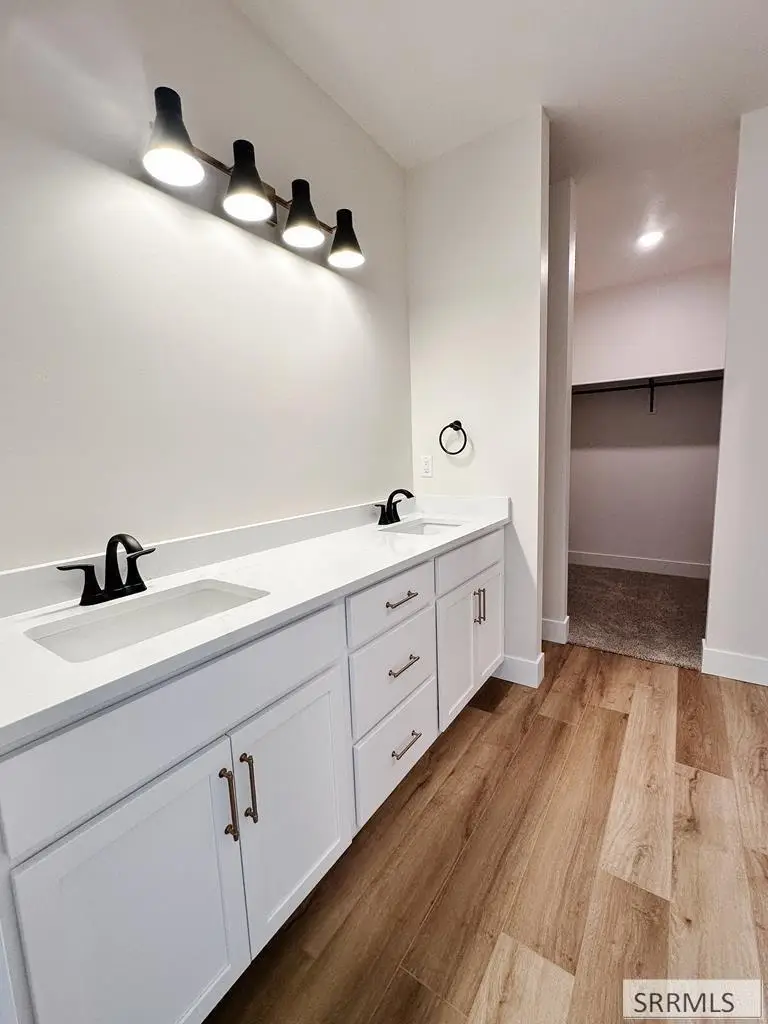 3910 Goldfinch Way, Ammon, ID 83406 - Image #3