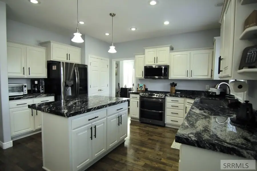 3820 Tuscany Drive, Idaho Falls, ID 83404 - Image #2