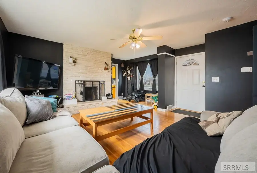 343 Park Avenue, Shelley, ID 83274 - Image #2