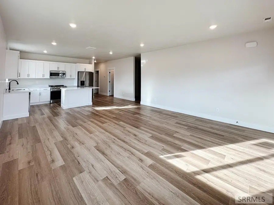 3907 Mountain Bluebird Way, Ammon, ID 83406 - Image #2