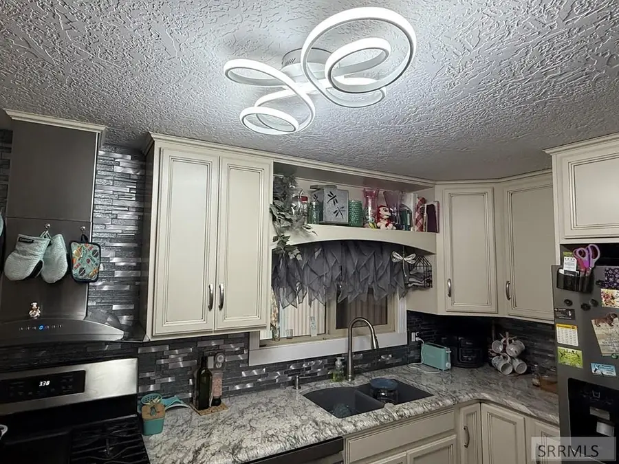 342 Trolley Way, Idaho Falls, ID 83402 - Image #2